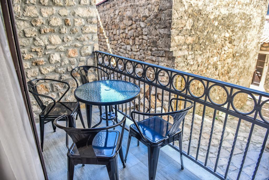 Timoni * Ulcinj